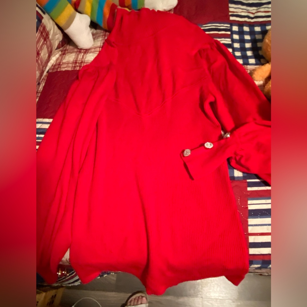 Vine & Love Scarlet Knit Top